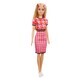 Mu&#241;eca Barbie Fashionista, rubia con conjunto casual rosa, Barbie