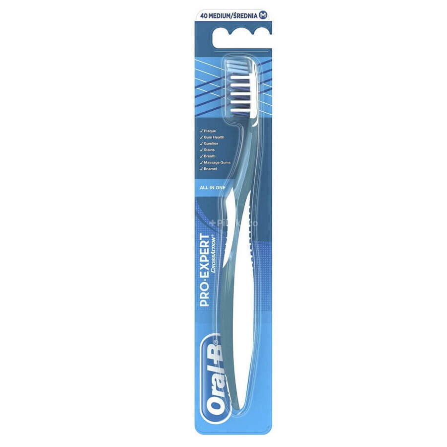 Pro-Expert CrossAction alles-in-één handtandenborstel, 40 medium, Oral-B