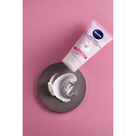 Nivea, gel-crema limpiador facial, limpieza suave, piel seca y sensible, 150 ml