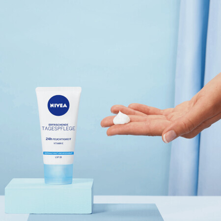 Nivea 24h Hydraterende, verfrissende dagcrème, normale en gecombineerde huid, 50 ml