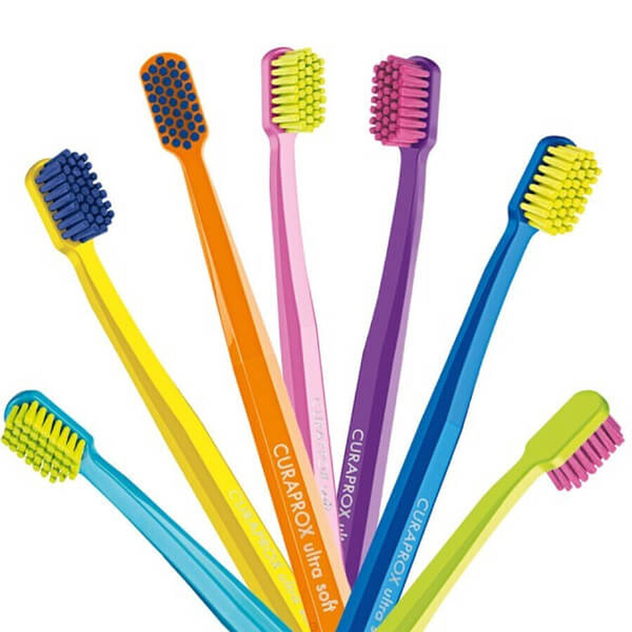 Curaprox, cepillo de dientes CS 5460, Ultra Suave, 3 piezas