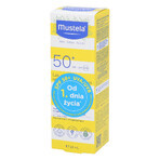 Mustela Set solar, Bebé en movimiento - piel seca, leche solar, FPS 50, 40 ml + aceite de masaje, 100 ml