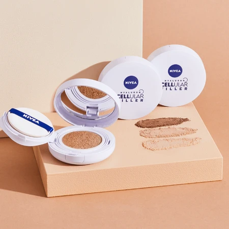 Nivea Cellular Expert Finish 3-in-1 Care Cushion, cremă antirid-primer într-o pernă, 01 light, SPF 15, 15 g