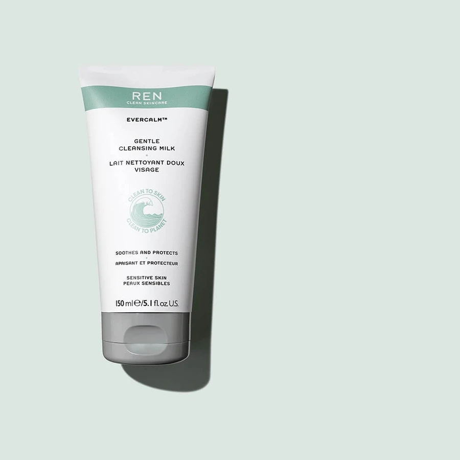 REN Clean Skincare Evercalm(TM) Lapte de curățare facială delicat, calmant și protector pentru piele sensibilă 150 ml