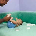 Naif Baby & Kids, crema per eritemi da pannolino per neonati e bambini dal primo giorno, 75 ml
