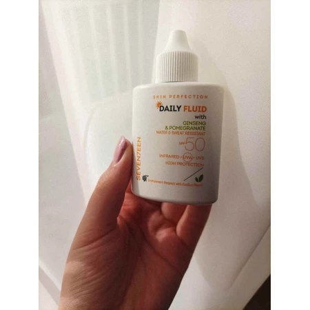 Seventeen Daily Fluid Loción facial de protección solar resistente al agua SPF30 con pigmento 35ml