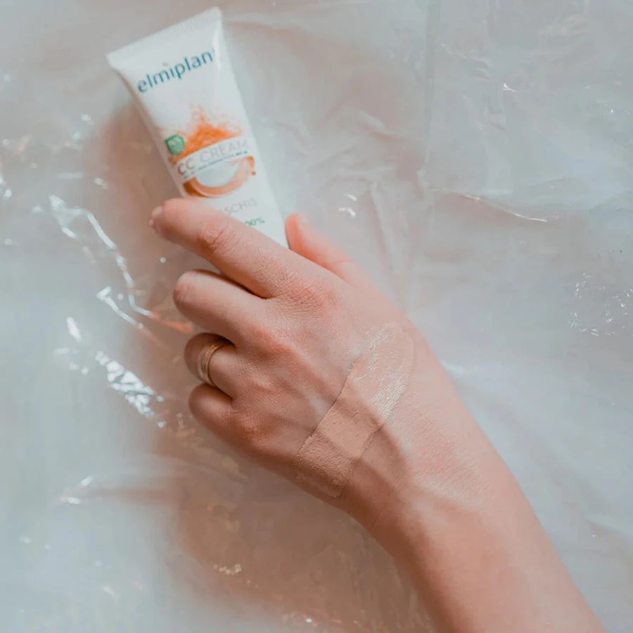Crema CC Skin Moisture, tonalità chiara, 50 ml, Elmiplant