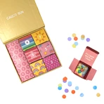 Set regalo di braccialetti e ciondoli - Calendario per celebrare gli eventi - Solo Good Vibes