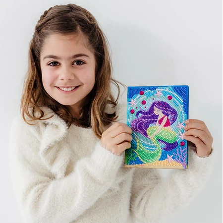 Set DIY Jurnalul meu cu sirena si diamante, Totum