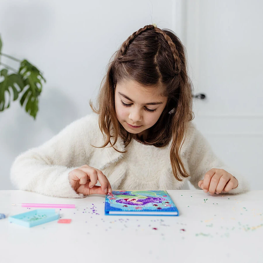 Set DIY Jurnalul meu cu sirena si diamante, Totum