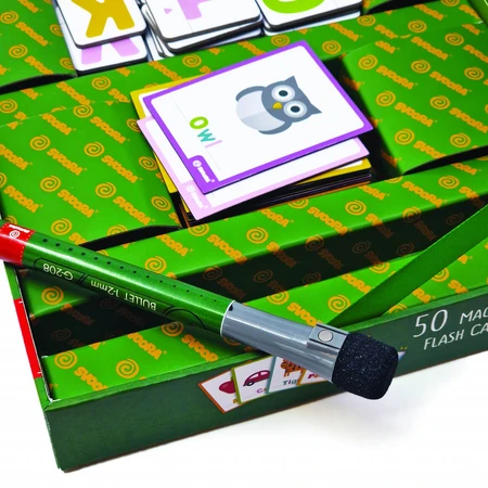 Jeu de lettres magnétiques pour apprendre l'alphabet, Svoora