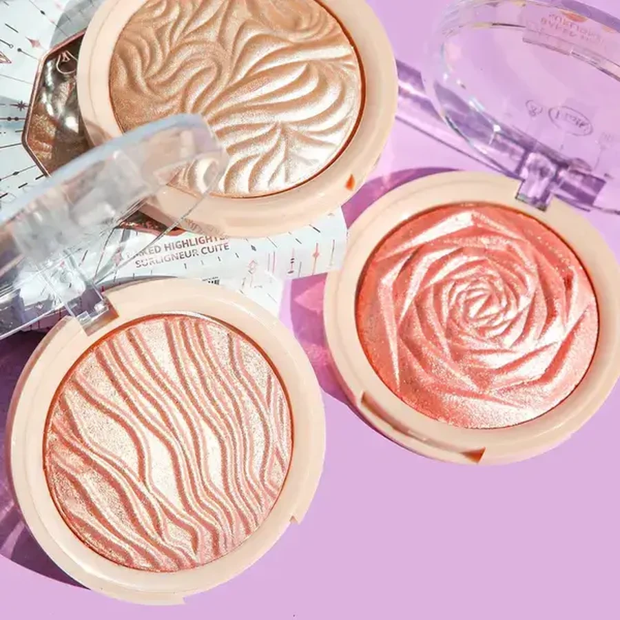 J.Cat Beauty, You Glow Girl, iluminator copt pentru față și corp, 105 Moon Light, 8.5 g