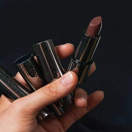 Barra de labios Madara Satin Shine, barra de labios, Dominance 504, 3,8 g
