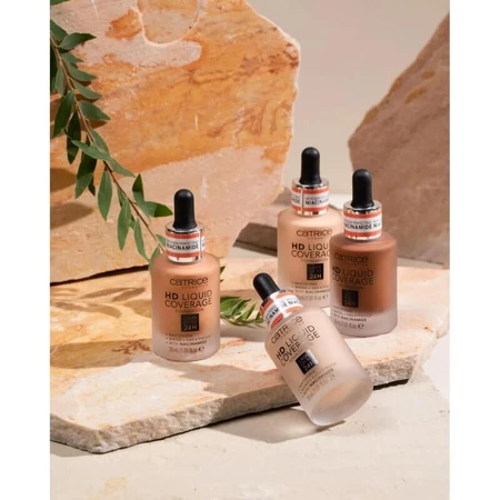 Catrice HD Liquid Coverage - Mattifying Liquid Foundation - No. 010 Light Beige