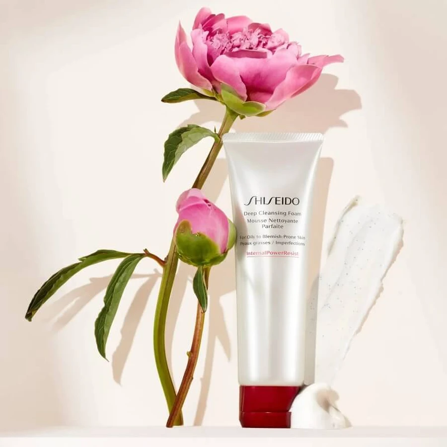 Shiseido Deep Cleanser Foam - Schuimende reiniger voor de vette en onzuiverhedengevoelige huid, 125 ml