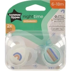 Tommee Tippee Closer to Nature – 2 suzete de noapte din silicon pentru 6–18 luni – culori asortate