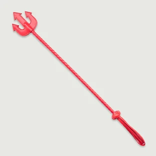 Devil's Trident Leather Crop, 67 cm - Red